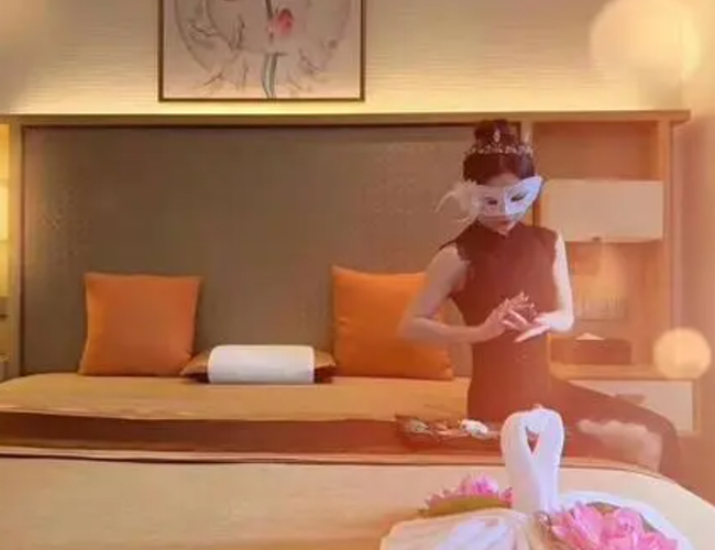 我在武汉江岸体验了下高端男士按摩spa会馆，私人会所花样超多